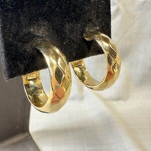 Vintage Monet Gold Tone Faceted Hoop Clip On Earrings